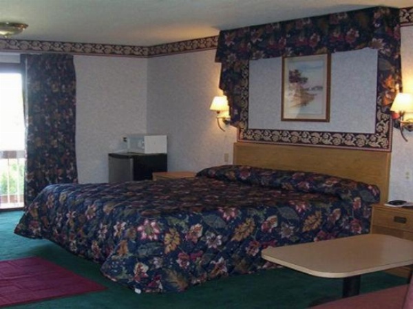 Passport Inn and Suites - Middletown image 5